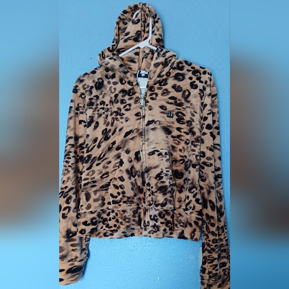 Juicy Couture Women Set in Leopard Pattern - Picture 5 of 11